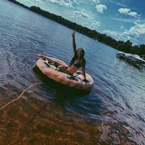 Meet your Posher, Malasia